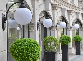 Outdoor Modern LED Garden Wall Lamp 150mm PMMA Globe Lamp with Clear Globe Black Base for Hotel Villar Warehouse Garden